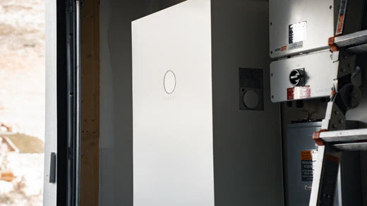 How Solar Batteries Can Keep You Powered Through Outages